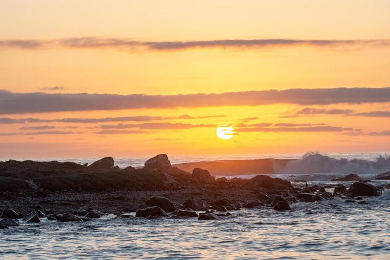 To Let 3 Bedroom Property for Rent in Golden Mile Western Cape